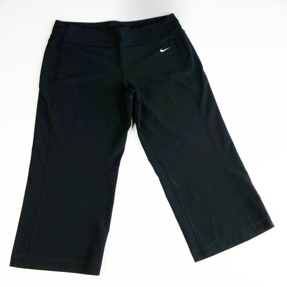 NIKE▪ Black Cropped Yoga Pants, Like New